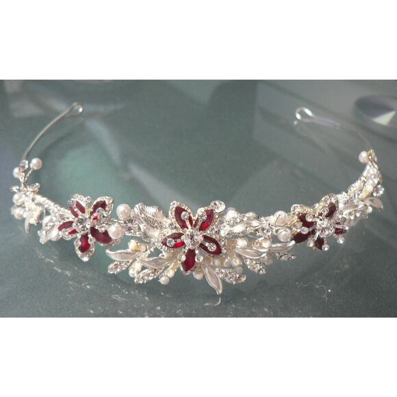 USA Bride Rhinestone Pearl Tiara in Red White & Silver - Picture 1 of 3